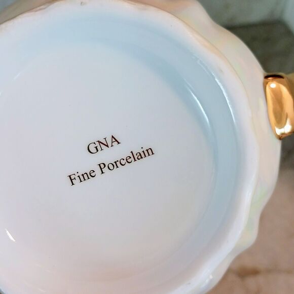 GNA Fine Porcelain 8.5" Tea Pot GOLD Hand Painted Victorian Courtship Iridescent - Picture 12 of 16